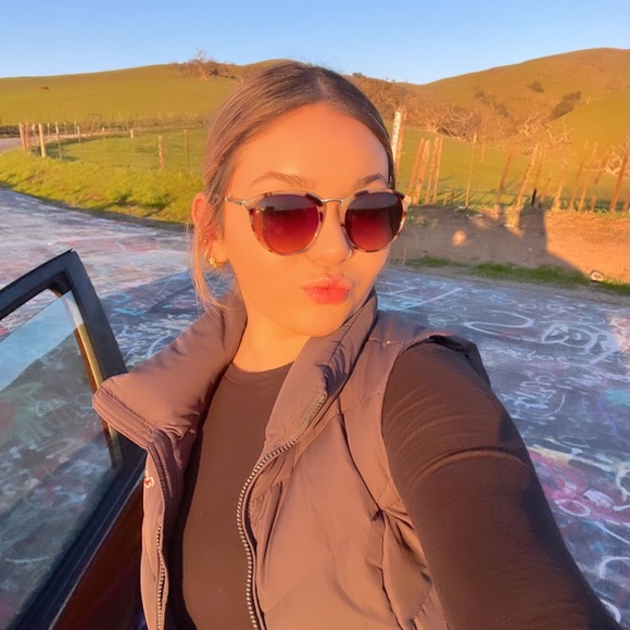 Meet your Posher, Jasmine - Picture 1 of 1